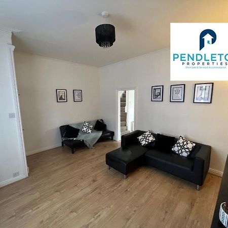 Modern 3 Bed House With Free Parking And Wi-Fi Villa Preston  Exterior photo