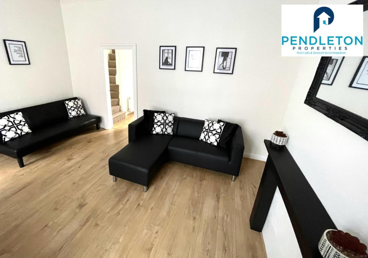 Modern 3 Bed House With Free Parking And Wi-Fi Villa Preston  Exterior photo