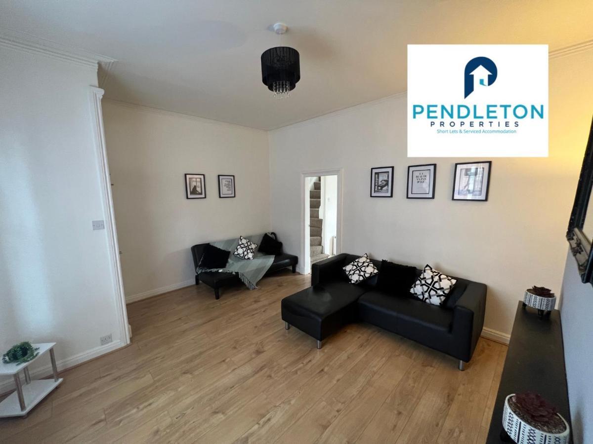Modern 3 Bed House With Free Parking And Wi-Fi Villa Preston  Exterior photo